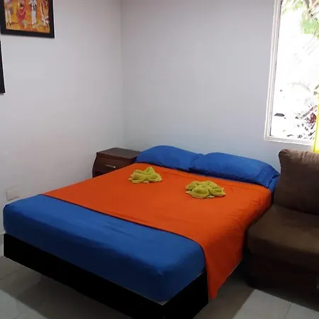 Hostal Casa 4 *